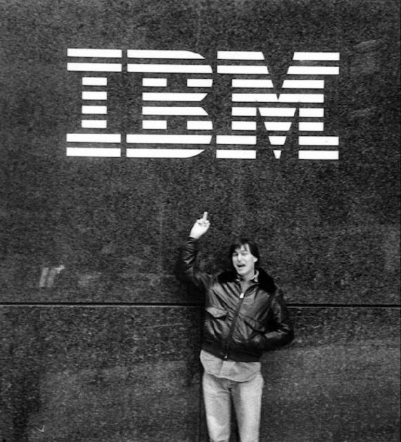 Steve'as Jobsas ir kitos istorinės asmenybės: tokie