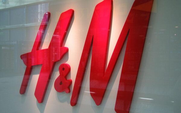 Iš „H&M“ įžengimo į Lietuvą laukia ir naudos rinkai