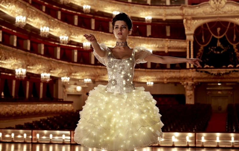 Caro Nikolajaus II meilės balerinai istoriją dramoje „Matilda“ pasakos ir 5 tūkst. specialiai sukurtų įspūdingų kostiumų