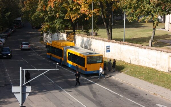 Spūstys viešajame transporte – naujos sistemos yda?