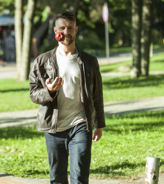 Pagaliau Andrius Užkalnis sulaukė ko nusipelnė – Manto Stonkaus antausio (video)