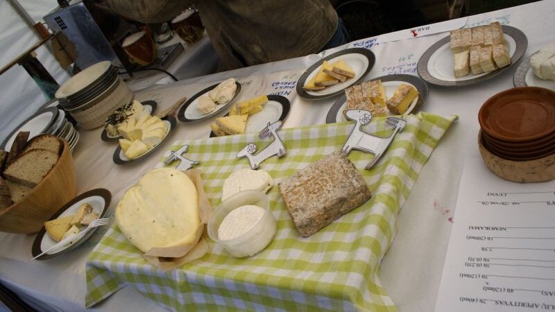 Sūrininkų namai: sezono uždarymas ir daug daug obuolių (Foto)