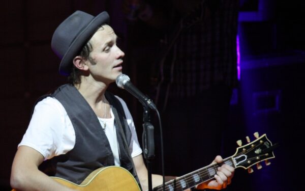 Brainstorm – paauglių mergaičių ir solidžių vyrų apsupty (Foto)