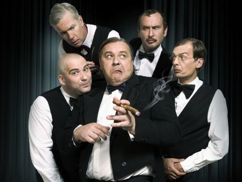 Keistuolių teatro aktorių kvintetas Intymi (-ių) vyrų trupė „Erelis“ grįžta