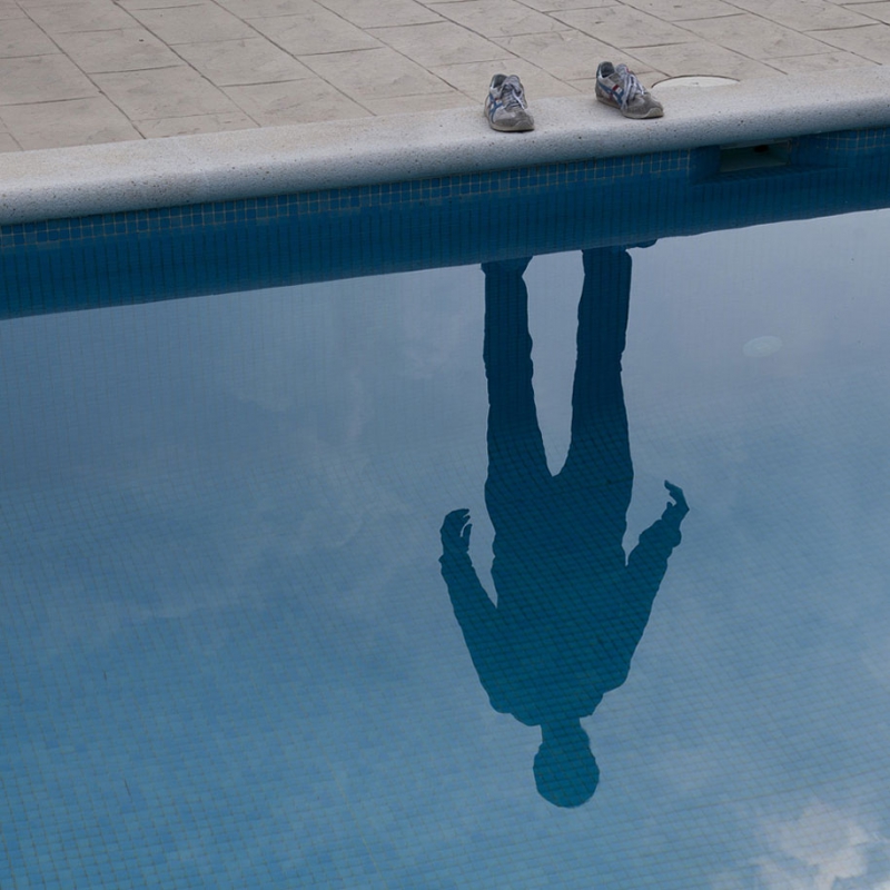 Įstabių fotografijų serijoje – žmonių šešėliai be „šeimininkų“ (foto)