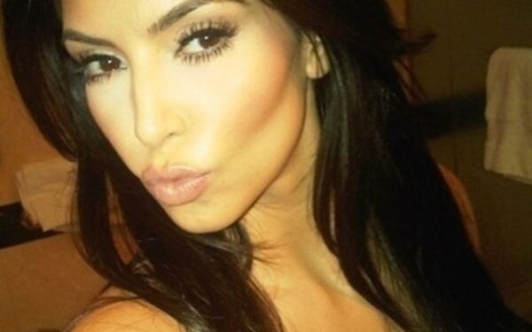 Naujos mados: „duck face’ą“ keičia „sparrow face’as“! (foto)