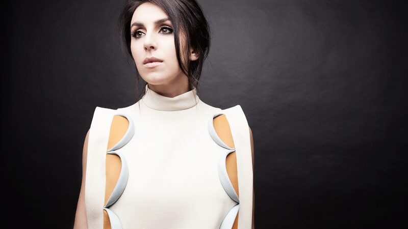 „Eurovizijos“ nugalėtoja Jamala atvyksta į Lietuvą