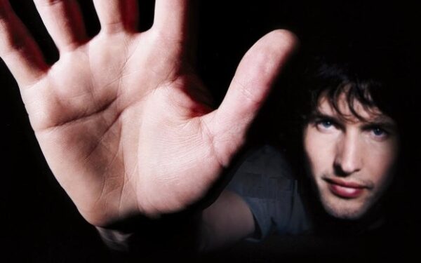 Muzikiniuose pusryčiuose – repeticija prieš ryt pasirodysiantį James Blunt albumą (video)