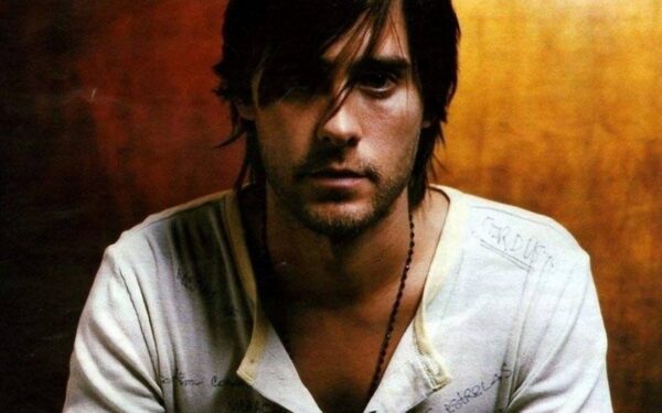 Stulbinanti transformacija: mergina tampa Jared Leto (video)