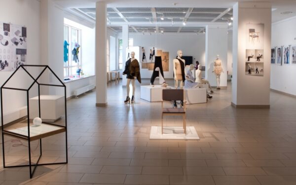 „Jaunojo dizainerio prizo 2013” parodoje – 15 į apdovanojimą pretenduojančių darbų