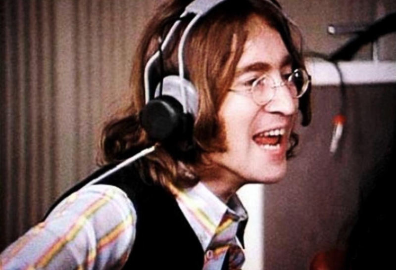 Tamsioji įtakingojo J. Lennono pusė: smurtas už taiką ir meilę