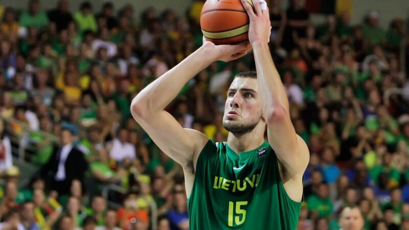 Ką J. Valančiūnui ir jo santuokai žada žvaigždės