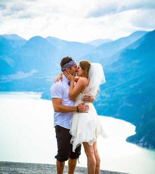 Vestuvės 700 metrų aukštyje: mažiau išlaidų ir streso? (foto)