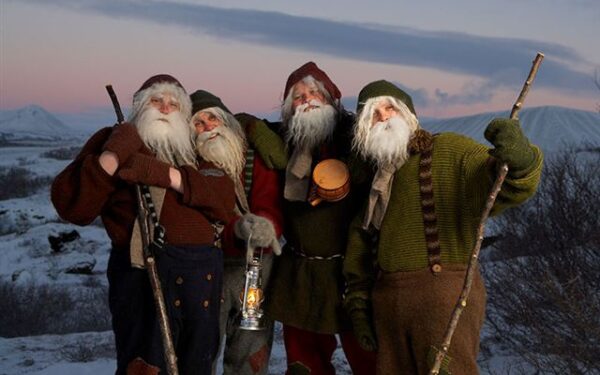 Kalėdos svetur kitokios: apie kosmonautus, Kalėdų ožį ir Papai Noel