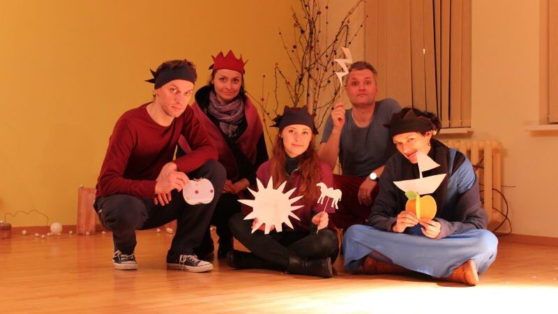 Vaikų globos namuose besilankanti „cezario grupės“ aktorė B. Arsobaitė: „Jei nuvykusi verksiu, niekam nebus lengviau“