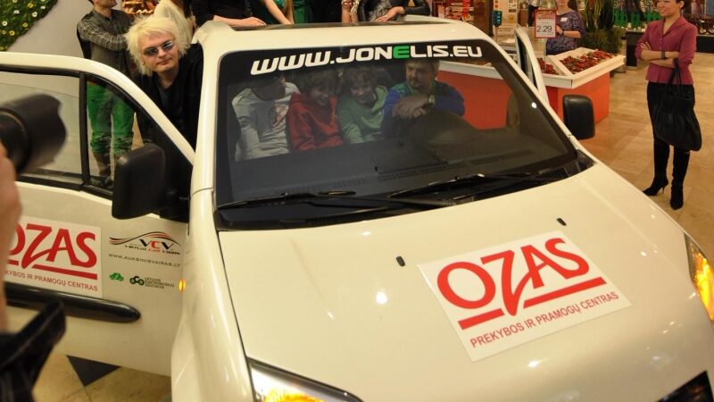 Ekologiškų produktų mugėje – ir lietuviškas elektromobilis „Jonelis”