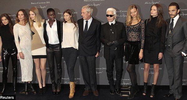 Julianne Moore – neapsinuoginusi deivė Hera naujajame „Pirelli“ kalendoriuje (foto)