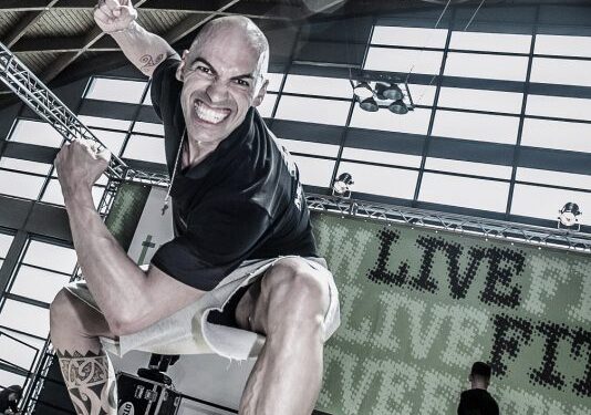 Vilniuje viešėsianti fitneso legenda Julio Papi: „Sveikas gyvenimo būdas laikosi ant trijų dramblių“