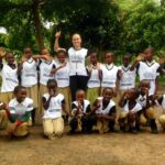 Maratonininkė M. Juodeškaitė Tanzanijos vaikus moko sportuoti ir kalbėti angliškai