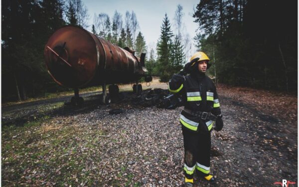 Jurgis Didžiulis pristatė vaizdo klipą: darbą „sudeginęs” biuro darbuotojas ant kaklo nėrėsi kilpą (video)