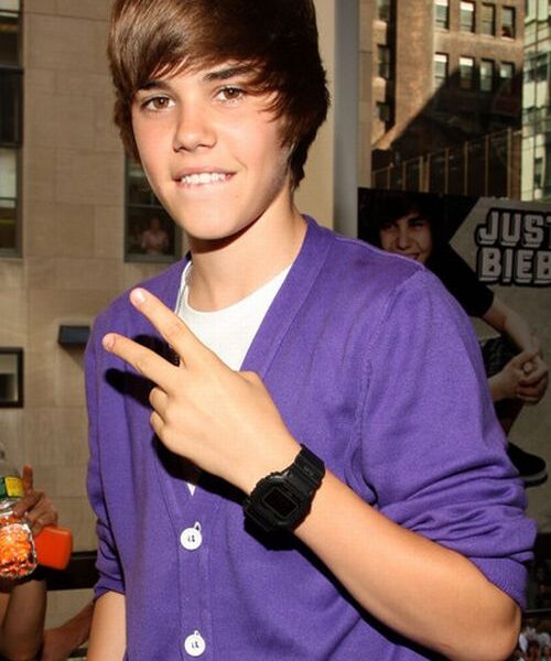 Žiūrimiausi 2010 metų "Youtube" video klipai: Bieberis nušluostė nosį Gagai