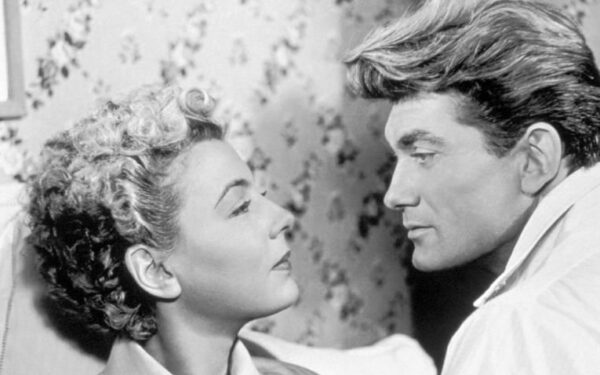 Į kino klasikos sekmadienius „Skalvija“ vilios J. Cocteau šedevru „Orfėjas“