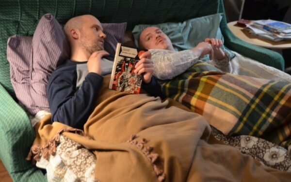 Netrukus į Lietuvos kino teatrus atkeliausiančią komediją „Kaip pavogti žmoną“ išvys ir užsienio lietuviai