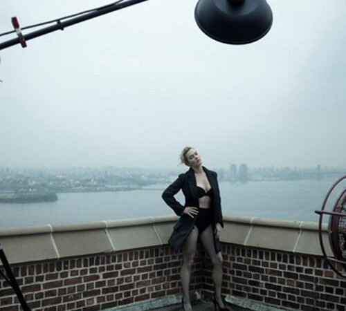 „Harper’s Bazaar“ fotosesijoje – kitokia Kate Winslet (Foto)