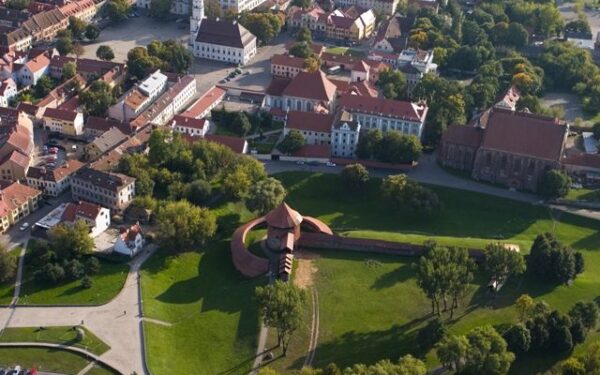 Miestų rinkimuose pirmauja Kaunas