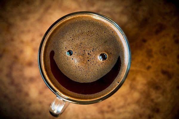 Kas sveikiau: kava su kofeinu ar be jo?