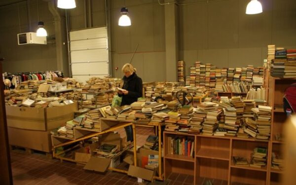 „Knygų turgus“ prikelia knygas naujam gyvenimui