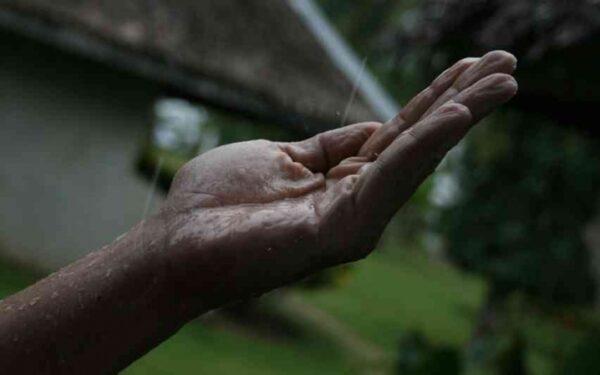 Savaitgalį sulauksime kritulių