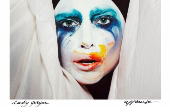 Muzikiniuose pusryčiuose – aplodismentai atlikėjai, kurios pristatyti nereikia