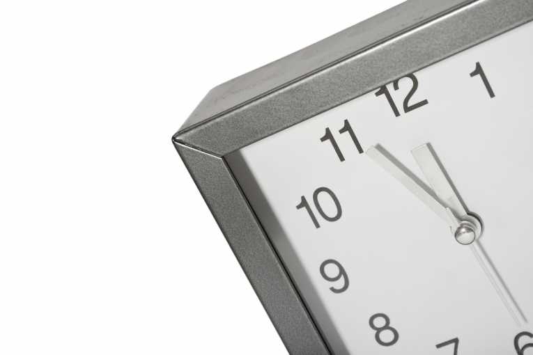 Pasaulio pabaigos laikrodis rodo be penkių pusiaunaktį