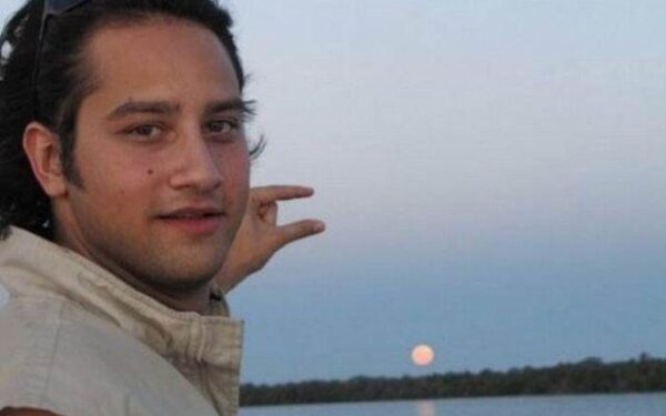 „Photoshop’o“ išdaigos: padarykite, kad aš tarp pirštų laikau saulę… (foto)