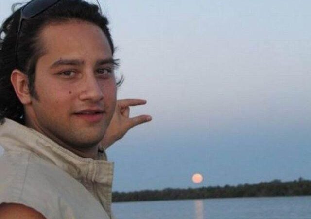 „Photoshop’o“ išdaigos: padarykite, kad aš tarp pirštų laikau saulę… (foto)
