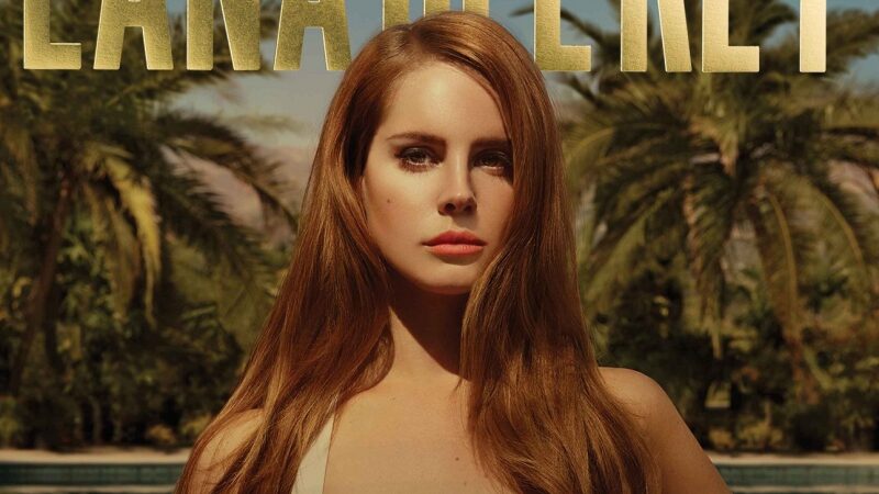 Lana Del Rey persikūnijo į Snieguolę