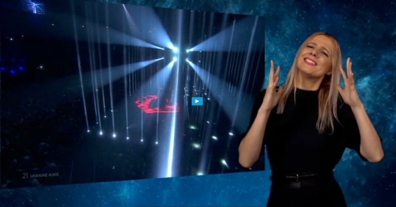 „Eurovizijos“ sensacija tapusi gestų kalbos vertėja Laura Valytė išvers komediją „O
