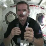 Astronautų higienos ypatumai: kaip orbitoje nusiplauti rankas? (video)