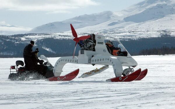 Kelionėms po Antarktidą – naujas transportas (Foto, video)