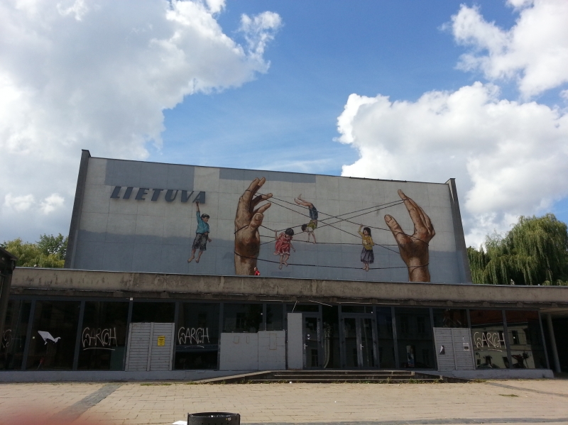 Pirmasis Vilniaus gatvės meno festivalio kūrinys jau puošia „Lietuvą“ (foto)