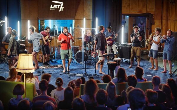 „LRT Opus Ore“ pristato valandos trukmės grupės „Ministry of Echology“ koncertą radijo studijoje