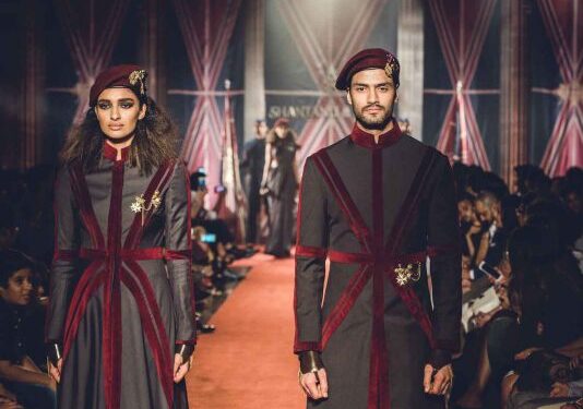 Pasaulio mastu pripažinti Indijos aukštosios mados atstovai Shantanu & Nikhil Vilniuje surengs išskirtinį mados šou
