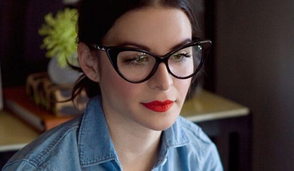 Kai makiažas ne puošia, o kenkia odai…