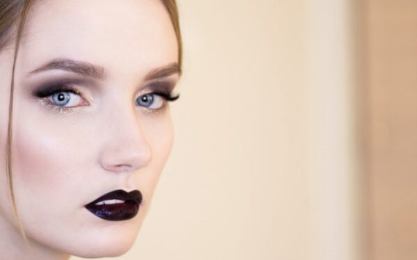 Makiažo meistrė Karolina Taraškevič: „Tobulas makiažas – tas, kurio nesimato“