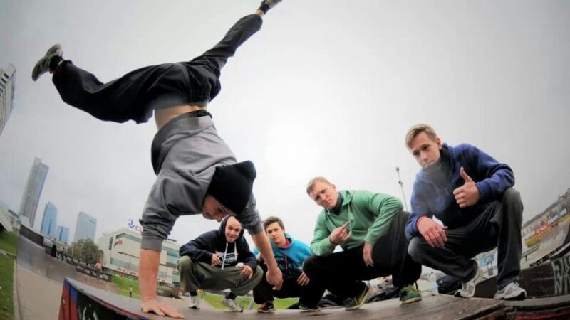 Parkūru užsiimantis Matas: visas Vilnius mūsų žaidimų aikštelė! (interviu)