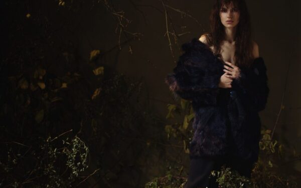 Jaunieji dizaineriai pristato „upcycling“ metodu kurtą drabužių kolekciją