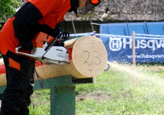 Rumšiškėse – atviras Lietuvos medkirčių čempionatas