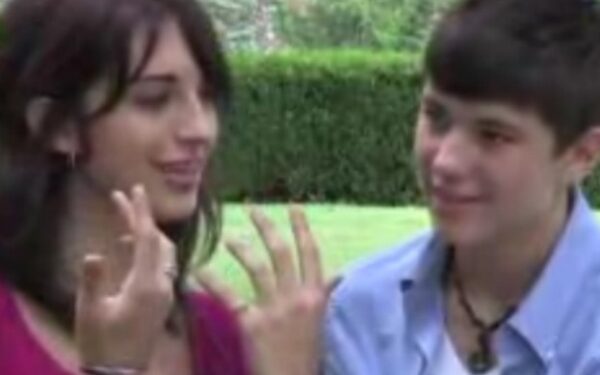 Paaugliai meilę atrado tik pasikeitę lytį (video)