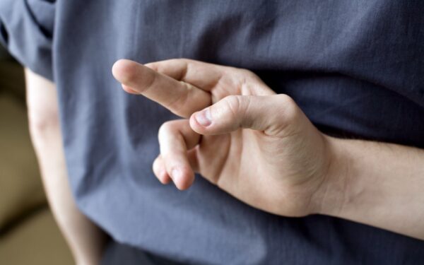 Keturios tiesos apie melą